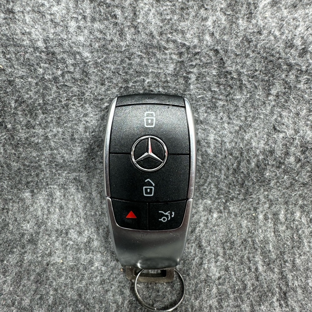 Mercedes-Benz Black and Silver Key Fob